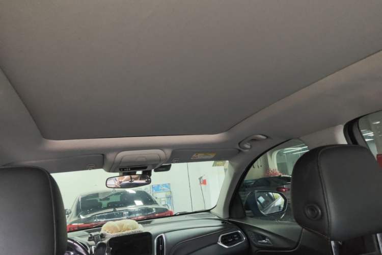 Used Chevrolet Equinox 2019 Redline 550T Automatic All-Wheel-Drive RS Model China VI Standard Headliner