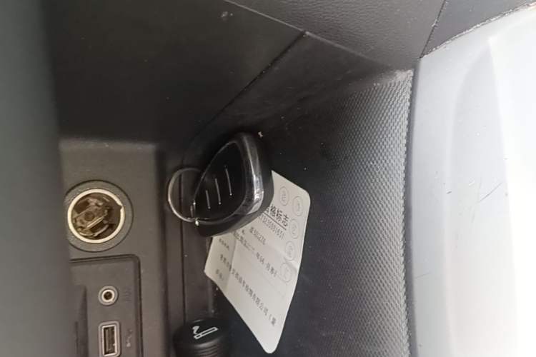Used Chevrolet Equinox 2019 535T Automatic YuJie Edition China V Standard Interior 1
