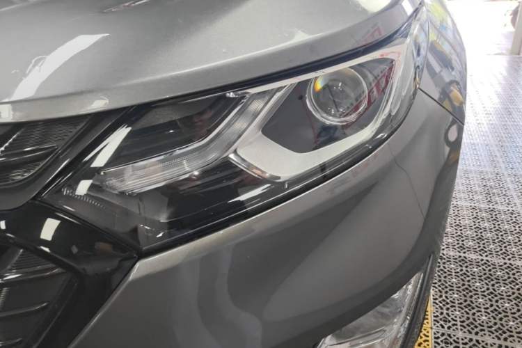 Used Chevrolet Equinox 2019 Redline 550T Automatic All-Wheel-Drive RS Model China VI Standard Left Front Headlight