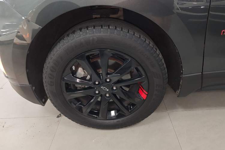Used Chevrolet Equinox 2019 Redline 550T Automatic All-Wheel-Drive RS Model China VI Standard Left Front Wheel Hub