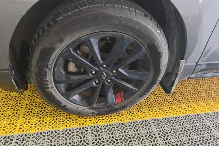 Used Chevrolet Equinox 2019 Redline 550T Automatic All-Wheel-Drive RS Model China VI Standard Left Front Wheel Hub