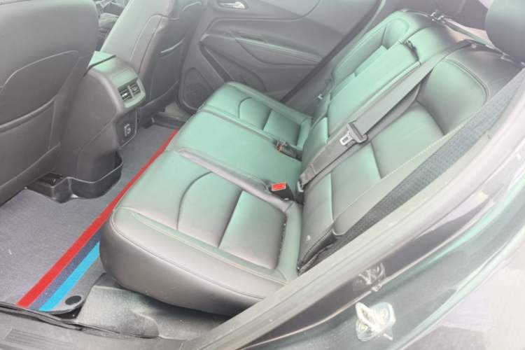 Used Chevrolet Equinox 2019 535T Automatic YuJie Edition China V Standard Left Rear Seat