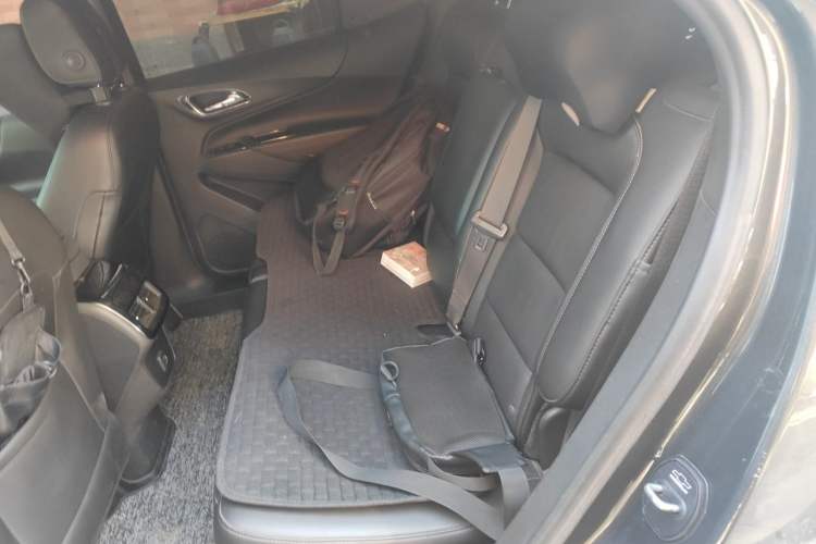 Used Chevrolet Equinox 2019 535T Automatic YuJie Edition China V Standard Left Rear Seat