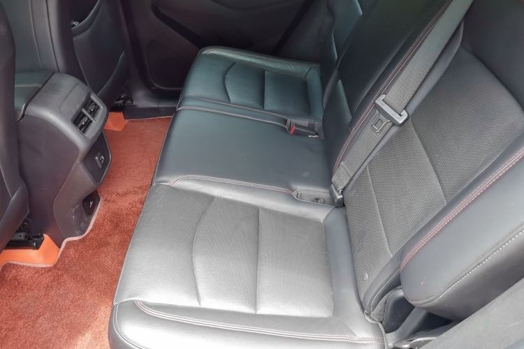 Used Chevrolet Equinox 2019 Redline 550T Automatic All-Wheel-Drive Trailblazer RS China VI Standard Left Rear Seat