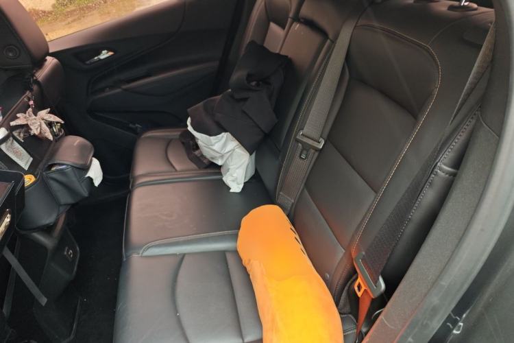 Used Chevrolet Equinox 2019 535T Automatic YuJie Edition China V Standard Left Rear Seat