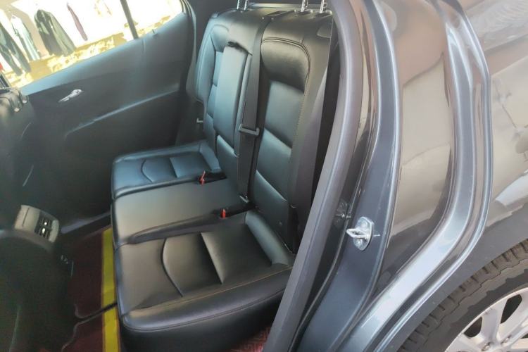 Used Chevrolet Equinox 2019 535T Automatic Chijie Edition China V Standard Left Rear Seat