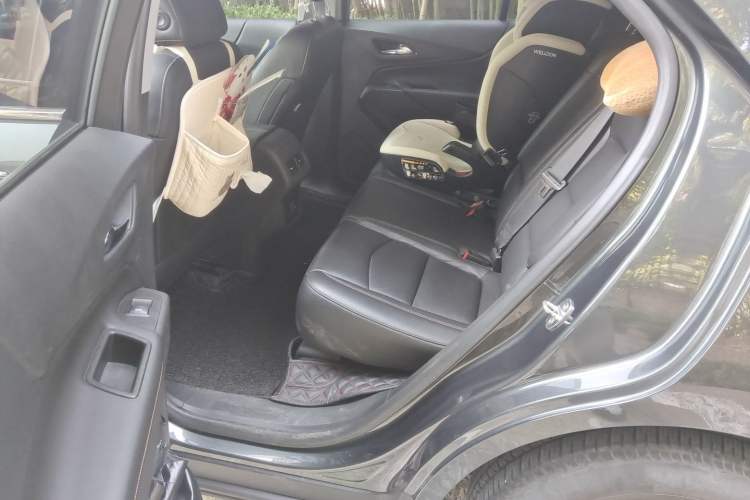 Used Chevrolet Equinox 2019 535T Automatic YuJie Edition China V Standard Left Rear Seat