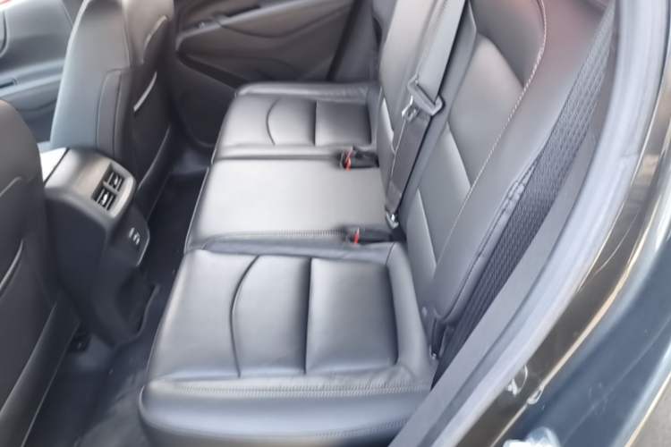 Used Chevrolet Equinox 2019 535T Automatic Chijie Edition China VI Left Rear Seat
