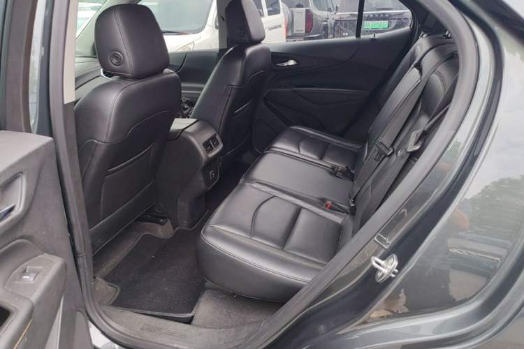 Used Chevrolet Equinox 2019 535T Automatic Chijie Edition China VI Left Rear Seat