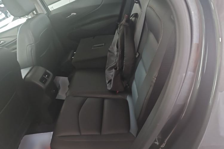 Used Chevrolet Equinox 2019 535T Automatic YuJie Edition China V Standard Left Rear Seat