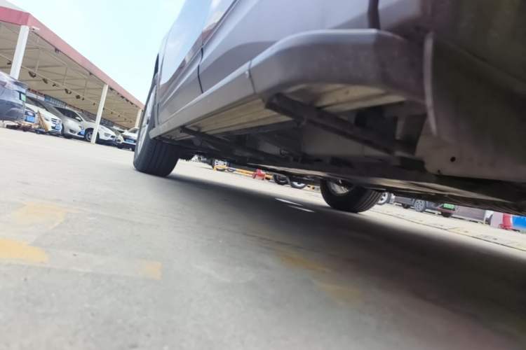 Used Chevrolet Equinox 2019 535T Automatic YuJie Edition China V Standard Left Side Sill