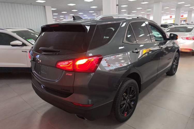 Used Chevrolet Equinox 2019 Redline 550T Automatic All-Wheel-Drive RS Model China VI Standard Rear Right 45 Deg