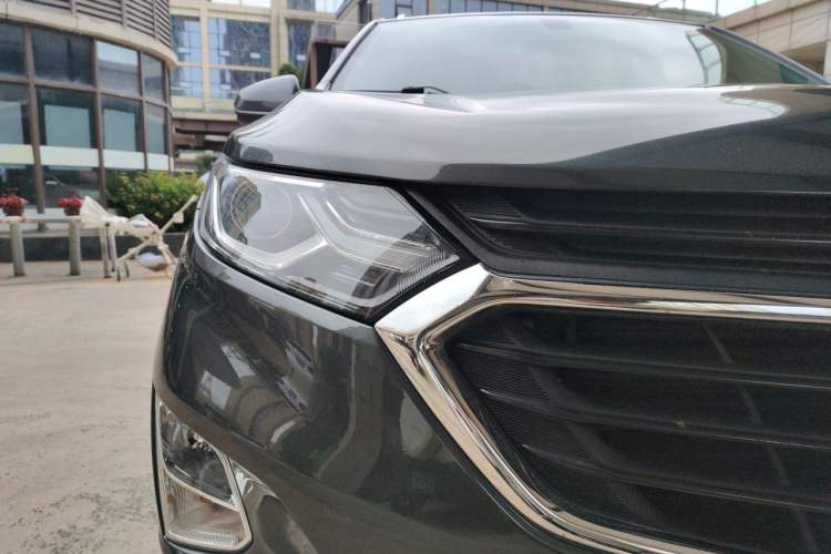 Used Chevrolet Equinox 2019 535T Automatic YuJie Edition China VI Right Front Headlight