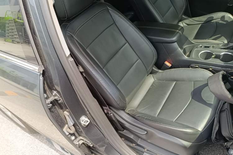 Used Chevrolet Equinox 2019 535T Automatic Chijie Edition China V Standard Right Front Seat