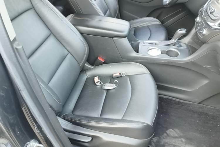 Used Chevrolet Equinox 2019 535T Automatic Chijie Edition China VI Right Front Seat
