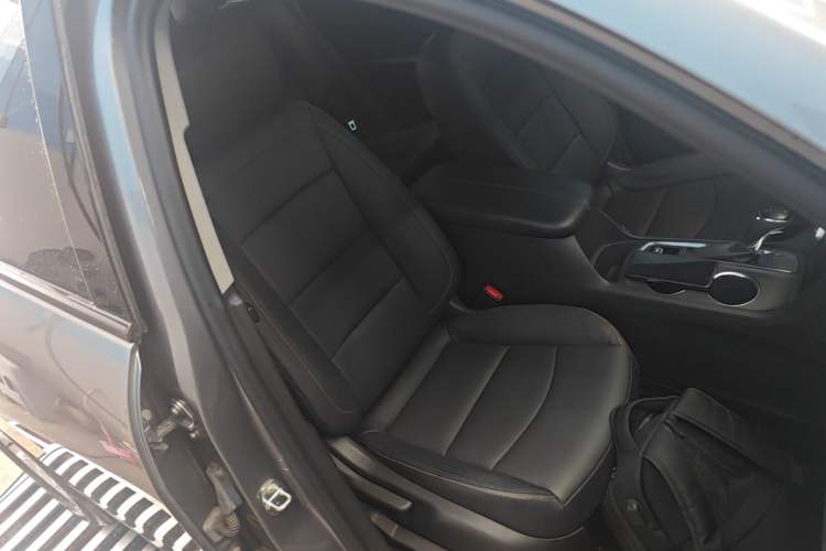 Used Chevrolet Equinox 2019 535T Automatic Chijie Edition China VI Right Front Seat