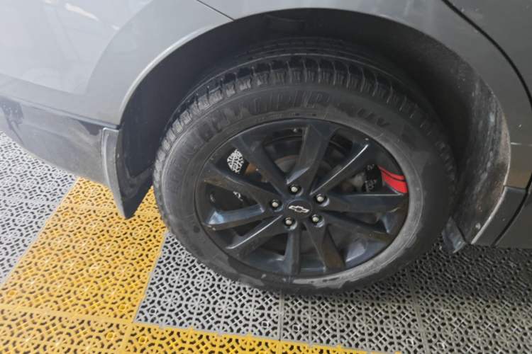 Used Chevrolet Equinox 2019 Redline 550T Automatic All-Wheel-Drive RS Model China VI Standard Right Rear Wheel Hub