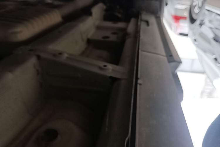 Used Chevrolet Equinox 2019 535T Automatic YuJie Edition China V Standard Right Side Sill