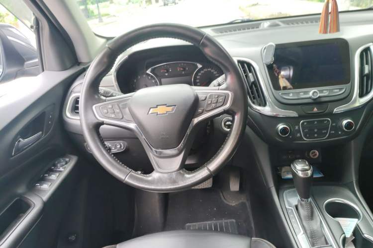 Used Chevrolet Equinox 2019 535T Automatic YuJie Edition China VI Steering Wheel