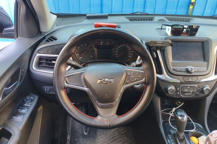 Used Chevrolet Equinox 2019 535T Automatic Lingjie Edition China VI Standard Steering Wheel