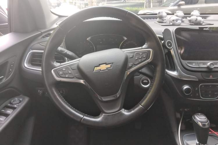 Used Chevrolet Equinox 2019 535T Automatic YuJie Edition China V Standard Steering Wheel