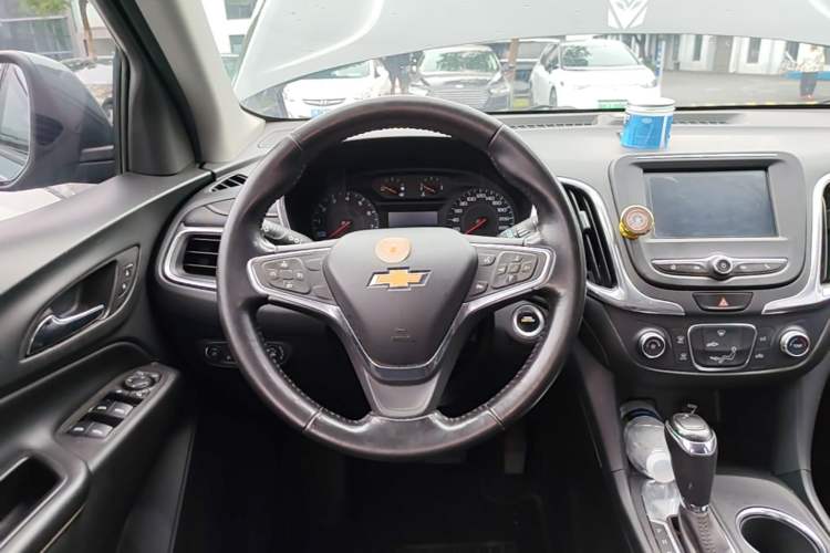 Used Chevrolet Equinox 2019 535T Automatic Chijie Edition China VI Steering Wheel