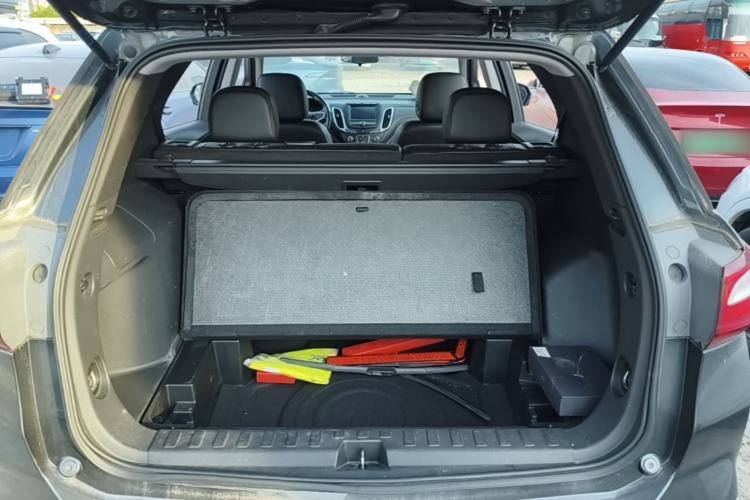 Used Chevrolet Equinox 2019 535T Automatic Chijie Edition China VI Trunk