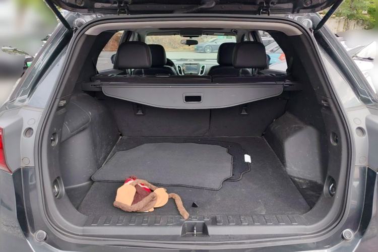 Used Chevrolet Equinox 2019 535T Automatic Chijie Edition China VI Trunk