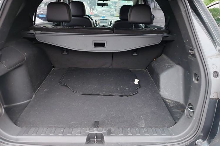 Used Chevrolet Equinox 2019 535T Automatic Chijie Edition China VI Trunk