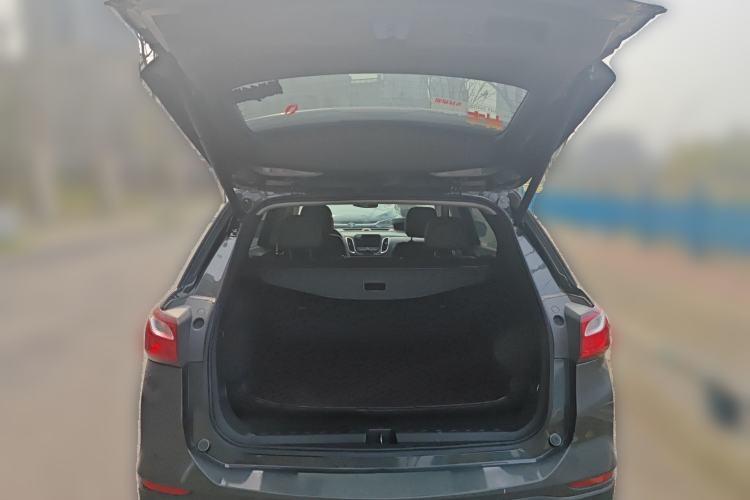 Used Chevrolet Equinox 2019 535T Automatic YuJie Edition China V Standard Trunk