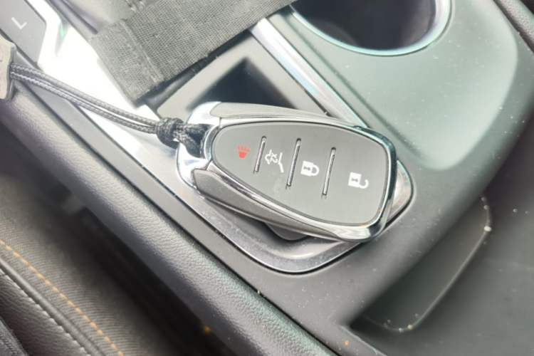 Used Chevrolet Equinox 2019 535T Automatic YuJie Edition China V Standard Vehicle Key