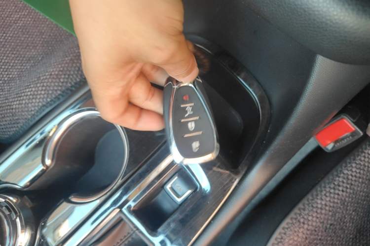 Used Chevrolet Equinox 2019 535T Automatic YuJie Edition China V Standard Vehicle Key