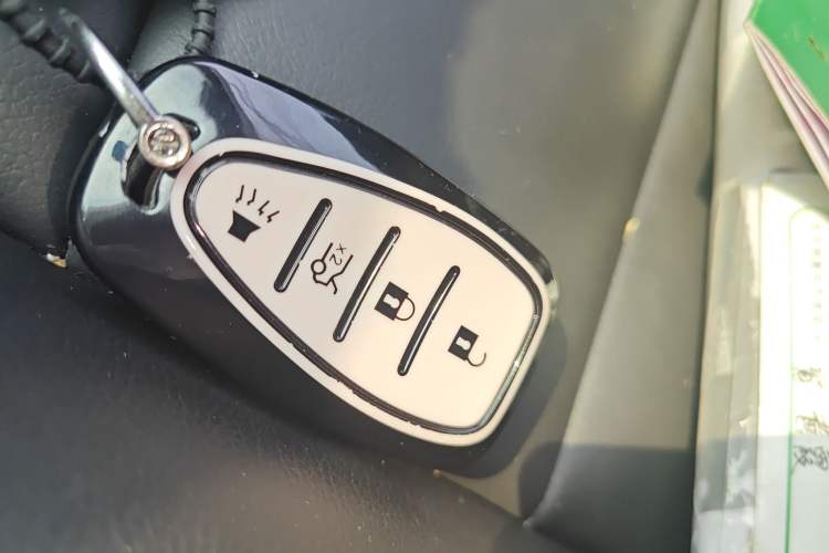 Used Chevrolet Equinox 2019 535T Automatic YuJie Edition China V Standard Vehicle Key