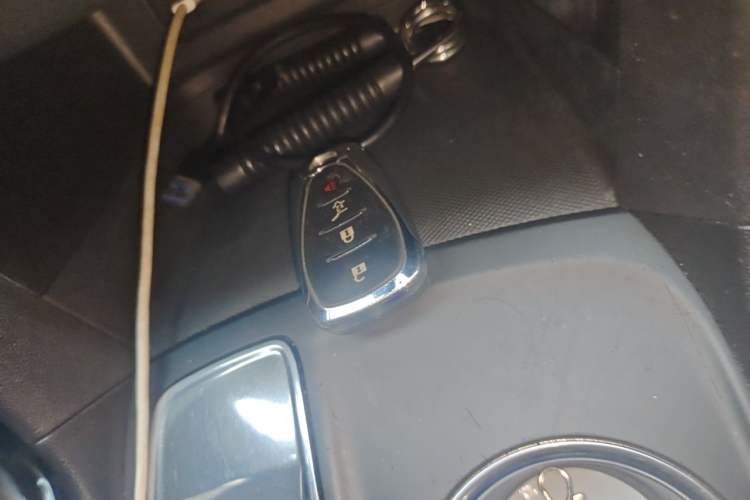 Used Chevrolet Equinox 2019 535T Automatic YuJie Edition China VI Vehicle Key
