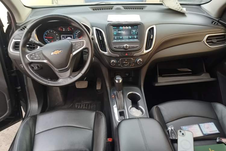 Used Chevrolet Equinox 2019 535T Automatic Chijie Edition China VI Center Console