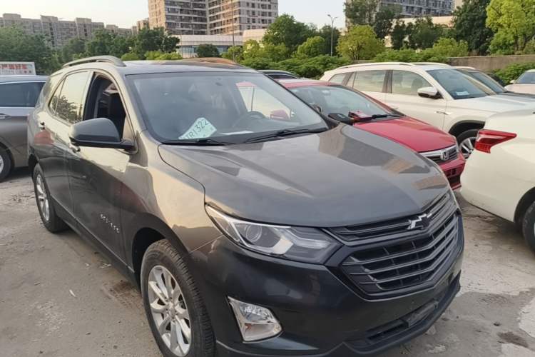 Used Chevrolet Equinox 2019 535T Automatic Chijie Edition China VI Front Right 45 Deg