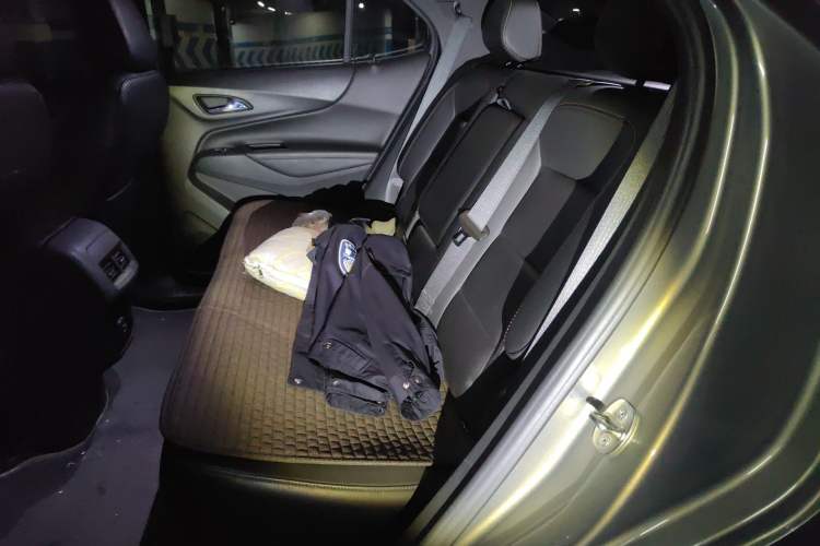 Used Chevrolet Equinox 2019 535T Automatic Chijie Edition China V Standard Left Rear Seat