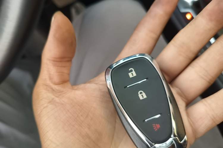Used Chevrolet Equinox 2019 535T Automatic Chijie Edition China VI Vehicle Key