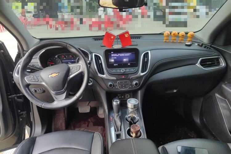 Used Chevrolet Equinox 2019 535T Automatic YuJie Edition China VI Center Console