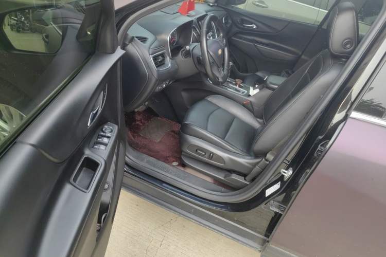 Used Chevrolet Equinox 2019 535T Automatic YuJie Edition China VI Driver Seat