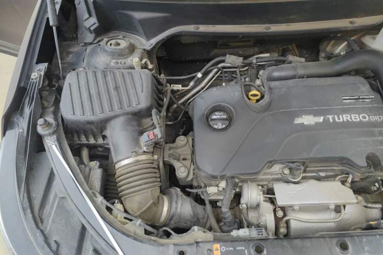 Used Chevrolet Equinox 2019 535T Automatic YuJie Edition China VI Engine Bay Right