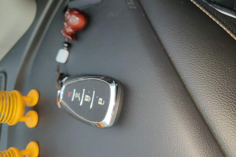 Used Chevrolet Equinox 2019 535T Automatic YuJie Edition China VI Vehicle Key