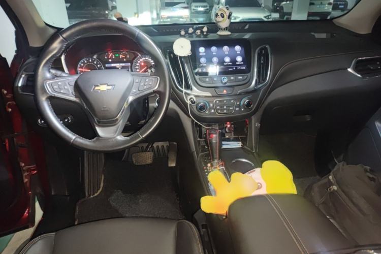 Used Chevrolet Equinox 2019 535T Automatic YuJie Edition China VI Center Console
