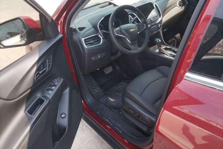 Used Chevrolet Equinox 2019 535T Automatic YuJie Edition China V Standard Driver Seat