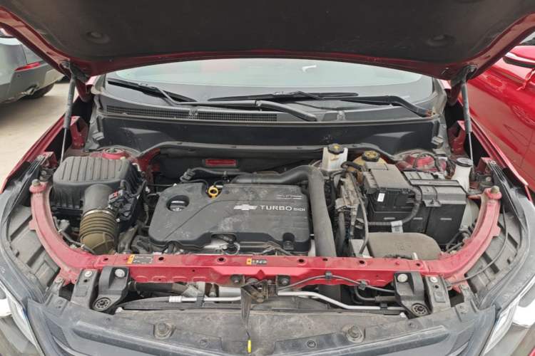 Used Chevrolet Equinox 2019 535T Automatic YuJie Edition China VI Engine Bay