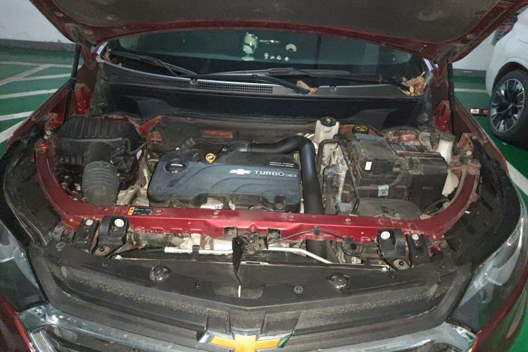 Used Chevrolet Equinox 2019 535T Automatic YuJie Edition China VI Engine Bay