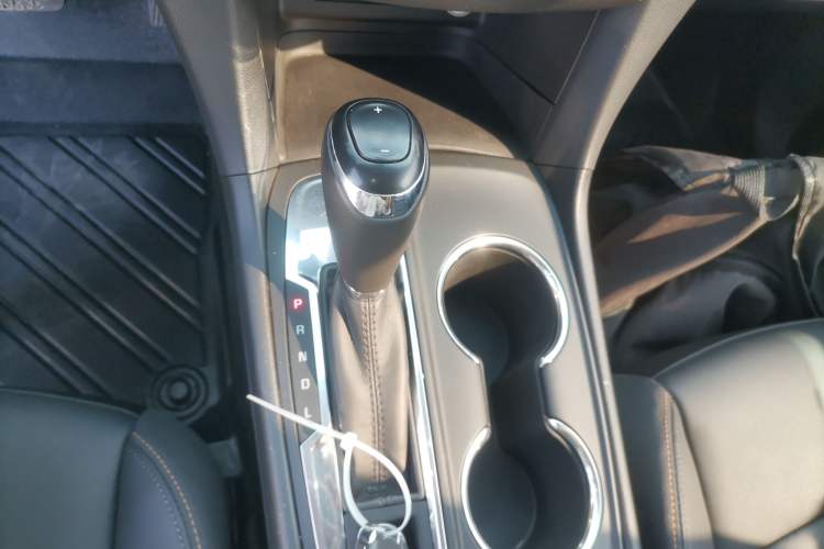 Used Chevrolet Equinox 2019 535T Automatic YuJie Edition China V Standard Gear Lever