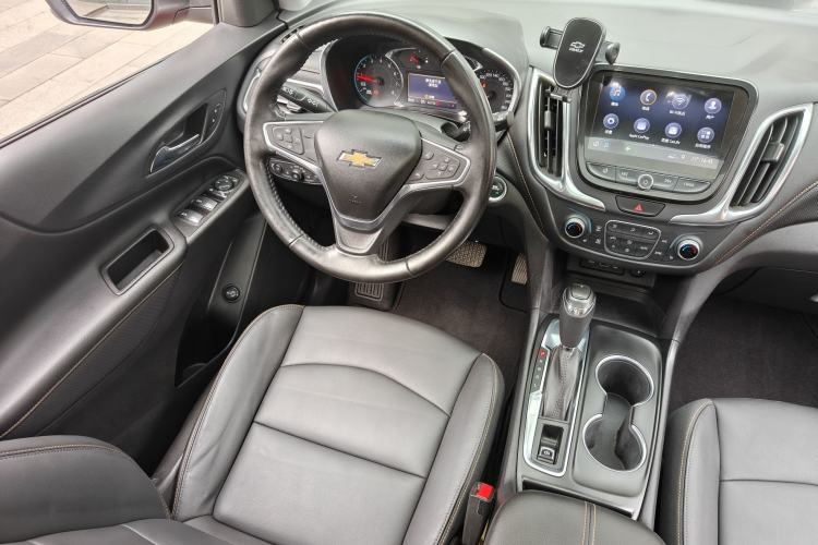 Used Chevrolet Equinox 2019 535T Automatic YuJie Edition China VI Interior 6