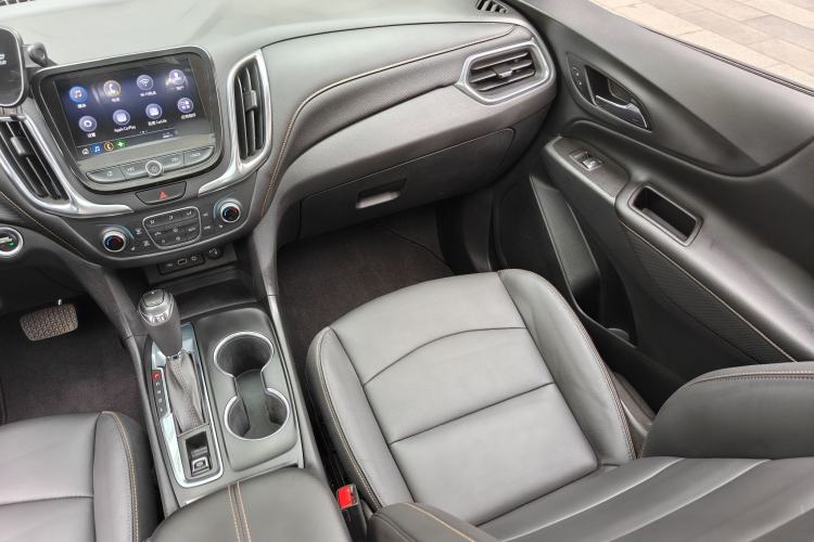 Used Chevrolet Equinox 2019 535T Automatic YuJie Edition China VI Interior 7