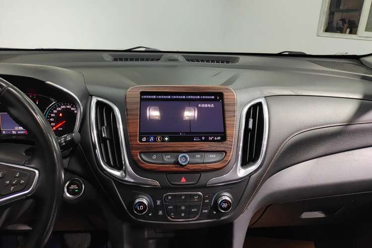 Used Chevrolet Equinox 2019 535T Automatic YuJie Edition China VI Audio And AC Panel